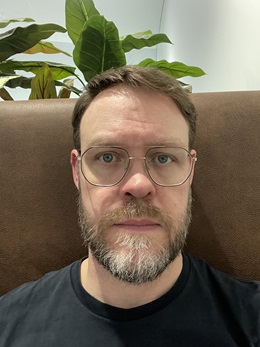 An image of Dr Stephen Bradshaw.