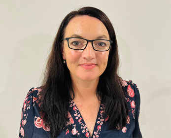 Portrait image of Dr Louise Moroney