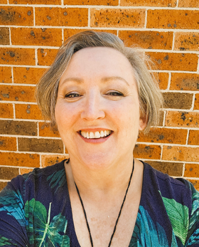 Image of Dr Pauline Murray-Parahi 