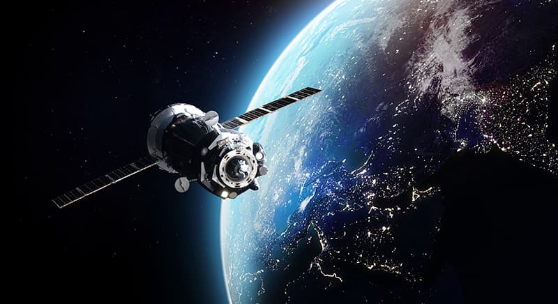 Cargo spaceship orbits Earth